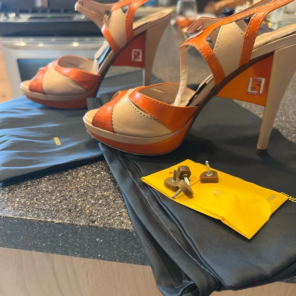 Fendi strappy  sandals. - Picture 2 of 9